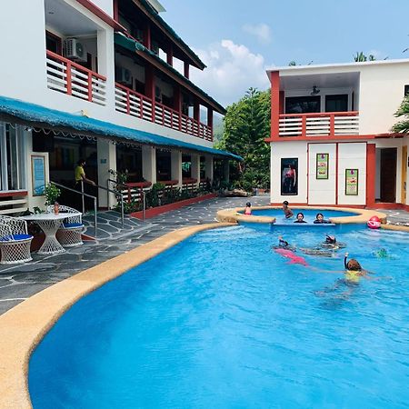 Badladz Staycation Condos بويرتو غاليرا المظهر الخارجي الصورة