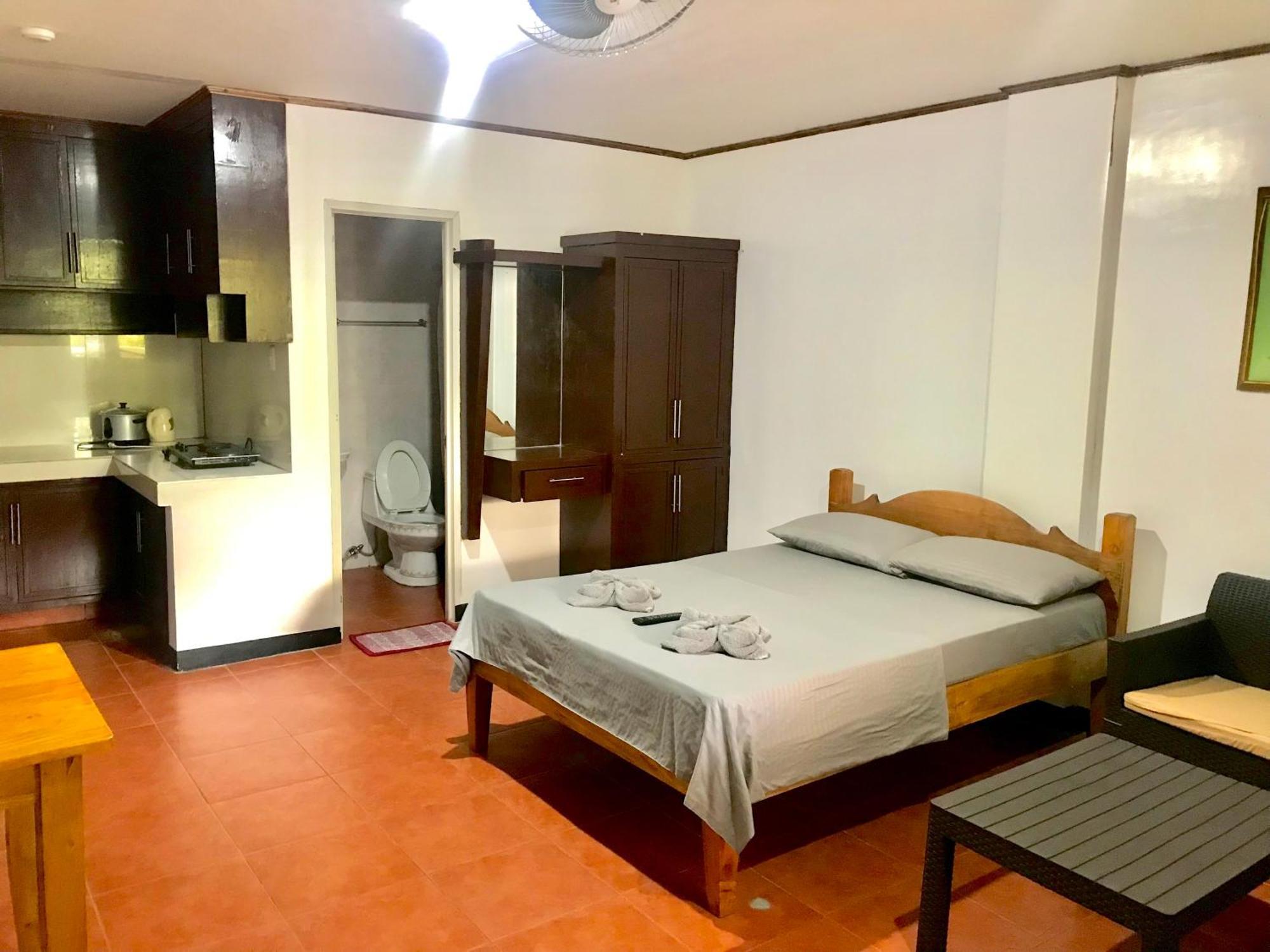 Badladz Staycation Condos بويرتو غاليرا المظهر الخارجي الصورة