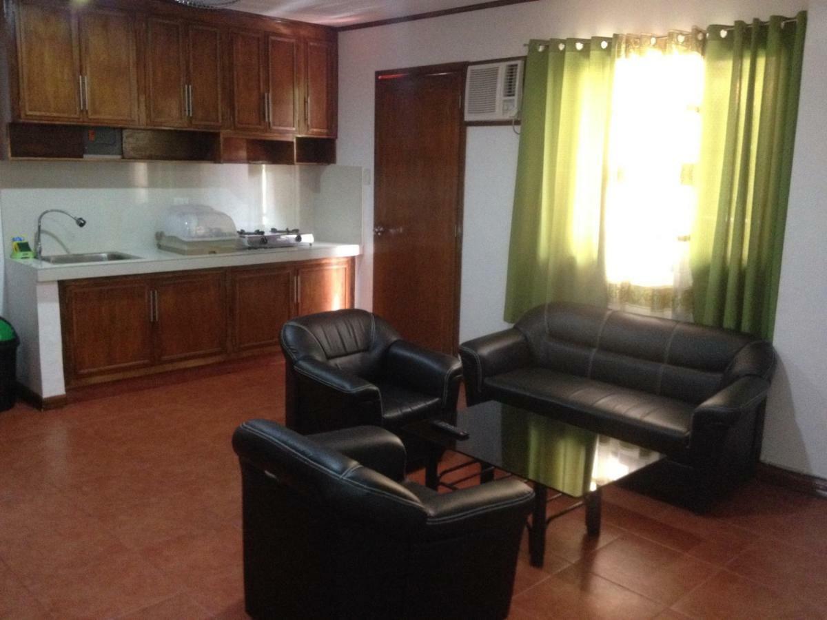 Badladz Staycation Condos بويرتو غاليرا المظهر الخارجي الصورة