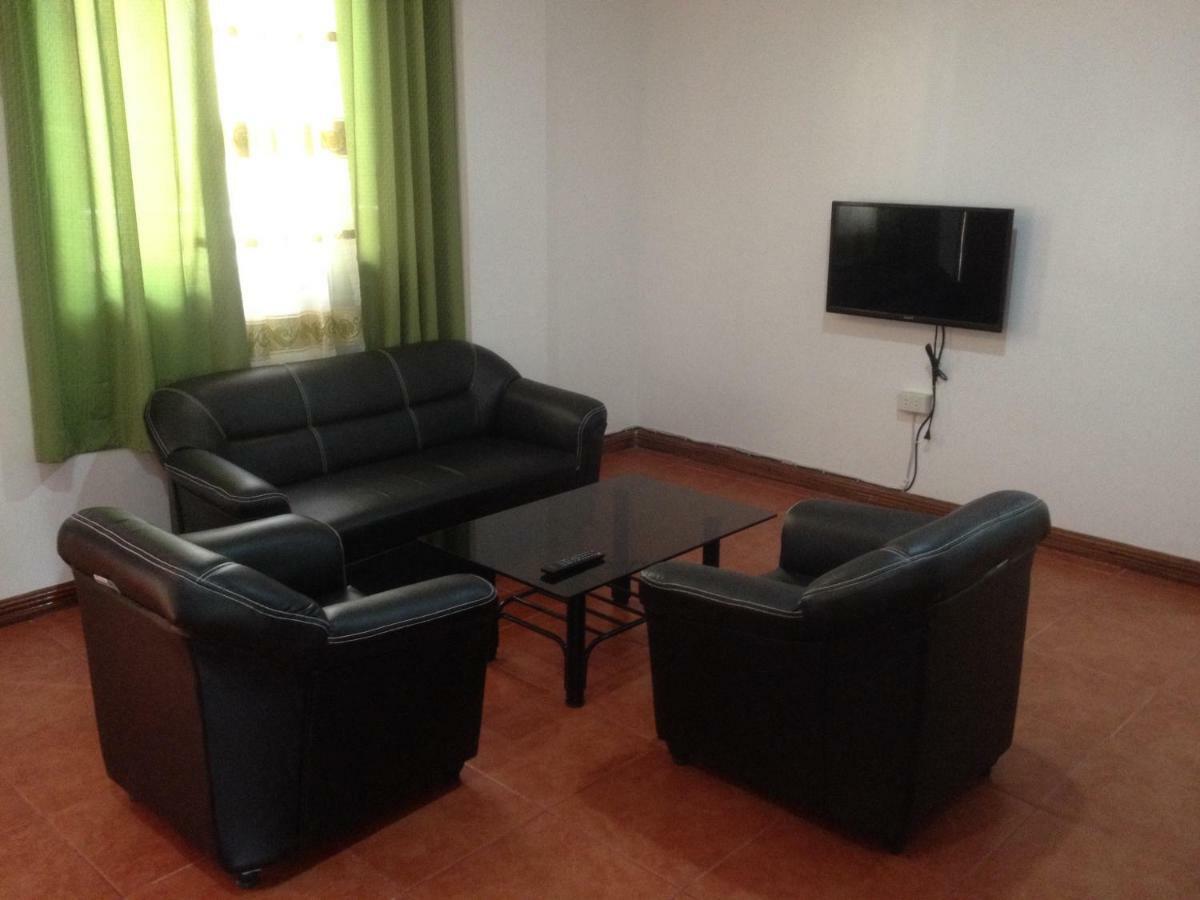 Badladz Staycation Condos بويرتو غاليرا المظهر الخارجي الصورة